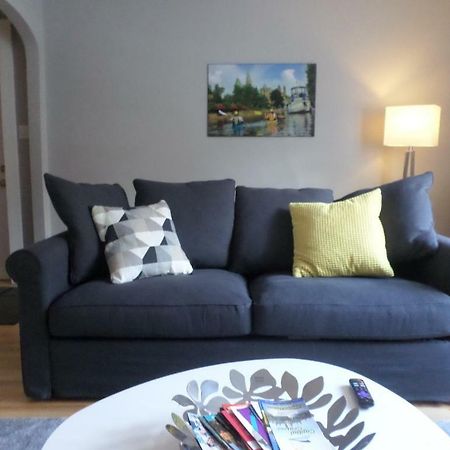 Beautiful, Clean, Quiet 2 Br-In Downtown Ottawa. Parking, Wifi And Netflix Included Appartement Buitenkant foto