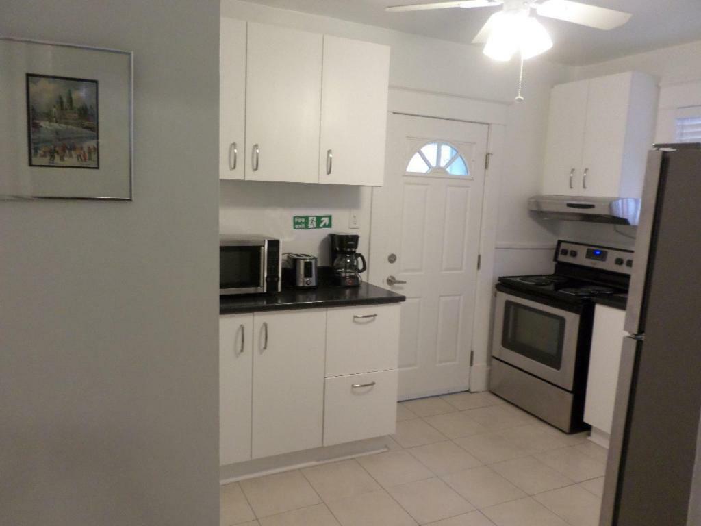 Beautiful, Clean, Quiet 2 Br-In Downtown Ottawa. Parking, Wifi And Netflix Included Appartement Buitenkant foto